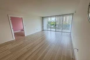 3731 N Country Club Dr, Aventura, FL 33180 - Photo 11