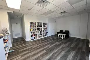 3731 N Country Club Dr, Aventura, FL 33180 - Photo 43