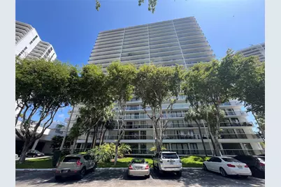 3731 N Country Club Drive #529, Aventura, FL 33180 - Photo 3