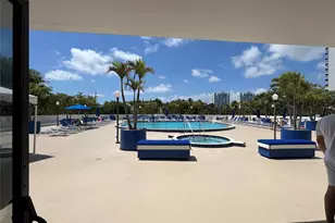 3731 N Country Club Dr, Aventura, FL 33180 - Photo 41