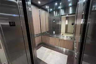 3731 N Country Club Dr, Aventura, FL 33180 - Photo 7