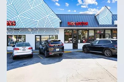 1930 E Sunrise Boulevard #4, Fort Lauderdale, FL 33304 - Photo 3