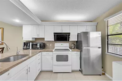 6109 Balboa Circle #305, Boca Raton, FL 33433 - Photo 5