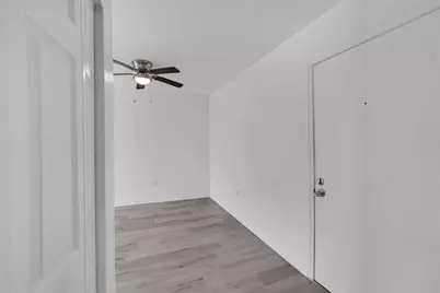 301 Croton Avenue #302, Lantana, FL 33462 - Photo 13