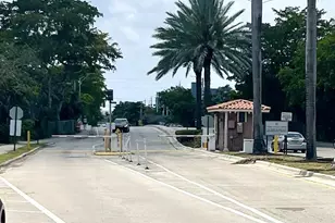 2000 Atlantic Shores Blvd, Hallandale Beach, FL 33009 - Photo 23