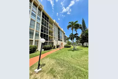2000 Atlantic Shores Boulevard #306, Hallandale Beach, FL 33009 - Photo 25