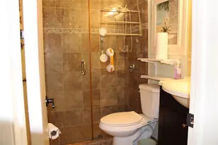 900 SW 11th Ave, Hallandale Beach, FL 33009 - Photo 7