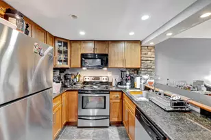 3004 NE 5th Terrace, Wilton Manors, FL 33334 - Photo 11