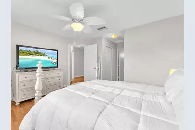 4776 Lago Vista Drive, Coconut Creek, FL 33073 - Photo 19