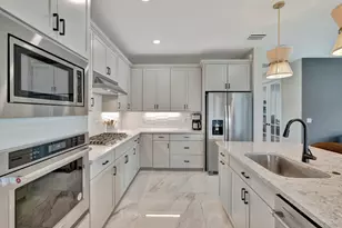 2644 Primrose Pl, Fort Lauderdale, FL 33309 - Photo 11