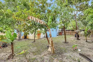 400 SW 14th Pl, Deerfield Beach, FL 33441 - Photo 5