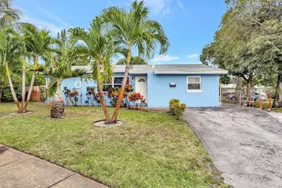 400 SW 14th Place, Deerfield Beach, FL 33441 - Photo 1