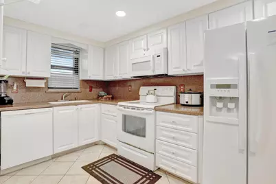 2430 Deer Creek Country Club Boulevard #401-2, Deerfield Beach, FL 33442 - Photo 9