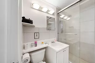 1100 Collins Ave, Miami Beach, FL 33139 - Photo 19