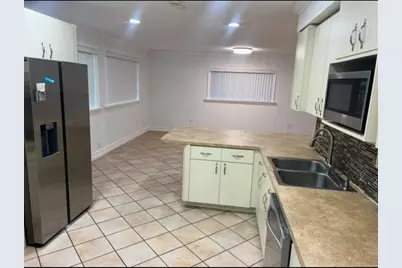 14500 NE 2nd Avenue, Miami, FL 33161 - Photo 17