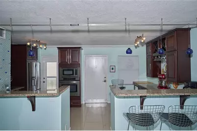 2555 NE 11th Street #703, Fort Lauderdale, FL 33304 - Photo 3