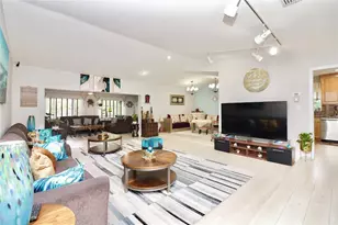 6307 Silk Oak Cir, Tamarac, FL 33319 - Photo 19