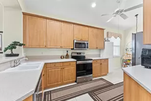 810 NW Rutherford Ct, Port Saint Lucie, FL 34983 - Photo 11