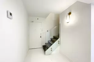 20329 W Country Club Dr, Miami, FL 33180 - Photo 17