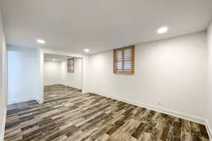 20329 W Country Club Dr, Miami, FL 33180 - Photo 21