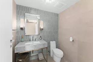 435 Bayshore Dr, Fort Lauderdale, FL 33304 - Photo 23