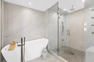 435 Bayshore Dr, Fort Lauderdale, FL 33304 - Photo 15