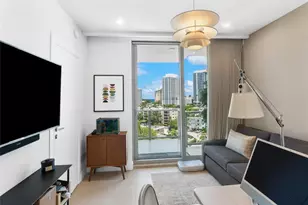 435 Bayshore Dr, Fort Lauderdale, FL 33304 - Photo 19