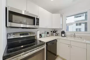 2860 NE 14th St, Pompano Beach, FL 33062 - Photo 5