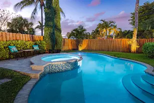 1924 NE 18th St, Fort Lauderdale, FL 33305 - Photo 1