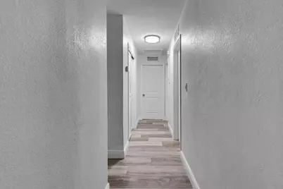 315 S 57th Avenue, Hollywood, FL 33023 - Photo 7