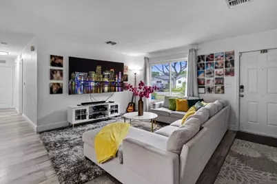 315 S 57th Avenue, Hollywood, FL 33023 - Photo 3