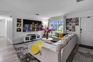 315 S 57th Ave, Hollywood, FL 33023 - Photo 3