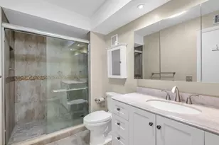 16300 Golf Club Rd, Weston, FL 33326 - Photo 25