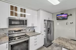 16300 Golf Club Rd, Weston, FL 33326 - Photo 15