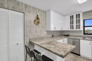 16300 Golf Club Rd, Weston, FL 33326 - Photo 17