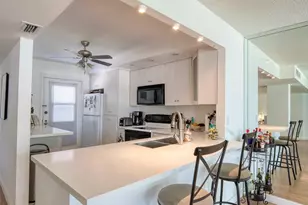 3401 N Country Club Dr, Aventura, FL 33180 - Photo 13