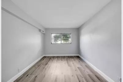 1021 Crystal Lake Drive #202, Pompano Beach, FL 33064 - Photo 9