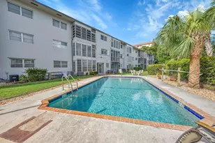 1021 Crystal Lake Dr, Pompano Beach, FL 33064 - Photo 11