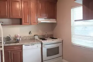 7897 Golf Cir Dr, Margate, FL 33063 - Photo 33