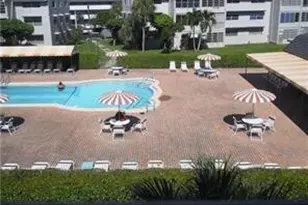 7897 Golf Cir Dr, Margate, FL 33063 - Photo 29