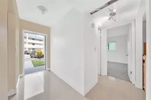 7897 Golf Cir Dr, Margate, FL 33063 - Photo 15