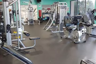 106 Lake Emerald Dr, Oakland Park, FL 33309 - Photo 37