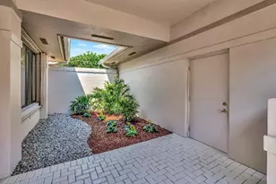 6102 SE Oakmont Pl, Stuart, FL 34997 - Photo 5