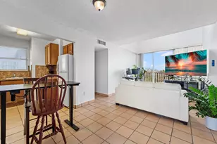 310 Fontainebleau Blvd, Miami, FL 33172 - Photo 7