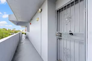 310 Fontainebleau Blvd, Miami, FL 33172 - Photo 19