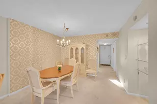 555 NW 4th Ave, Boca Raton, FL 33432 - Photo 5