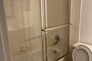 8405 NW 61st St, Tamarac, FL 33321 - Photo 13