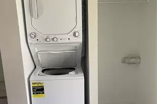 8405 NW 61st St, Tamarac, FL 33321 - Photo 7