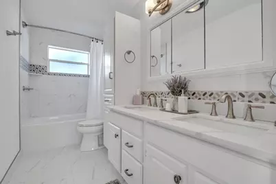 1611 SW 3rd Avenue, Pompano Beach, FL 33060 - Photo 25