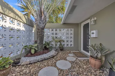 1611 SW 3rd Avenue, Pompano Beach, FL 33060 - Photo 7